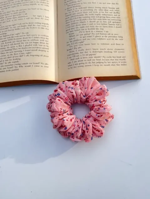 Peach Pink Floral fluffy XL Scrunchies
