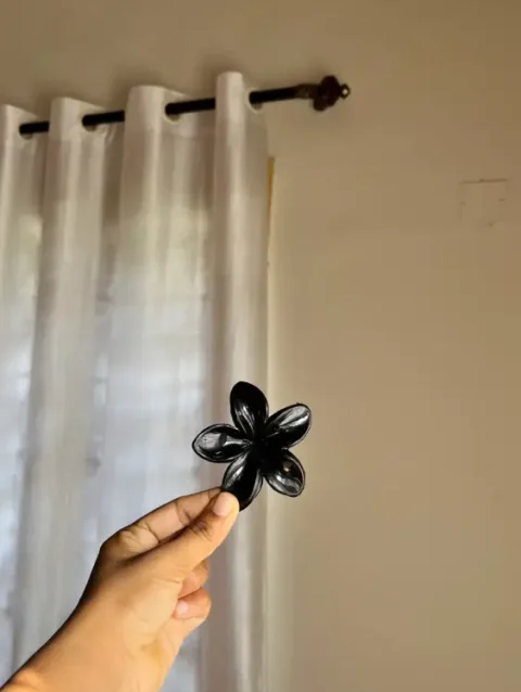 Black floral Korean hair clutches clips