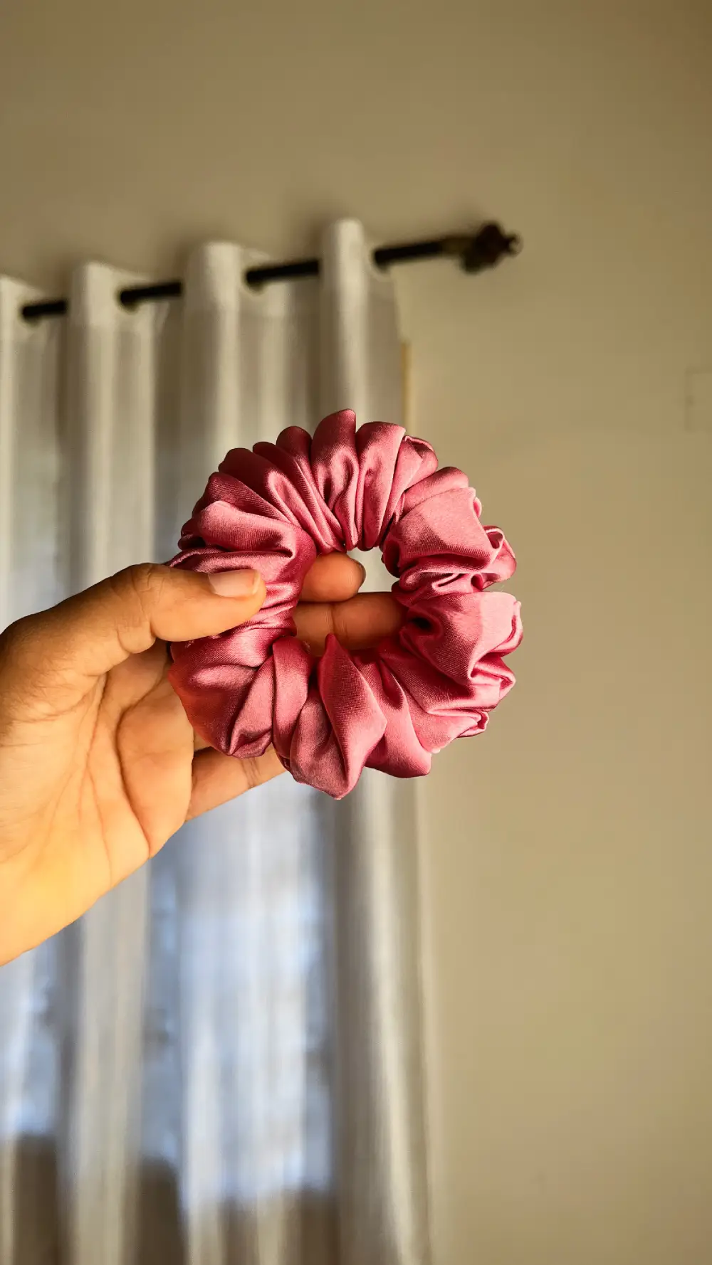 Beige copper XL satin scrunchies