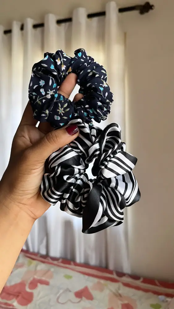 Semi- XXL XL Dark color Scrunchies combo